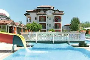 Ekinci Palace 伊丘美勒